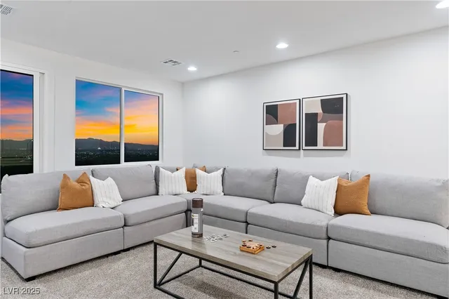 $1,444,808 | 328 Milan Street, Henderson, NV 89015