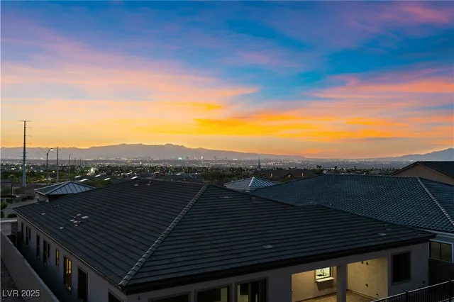 $1,444,808 | 328 Milan Street, Henderson, NV 89015