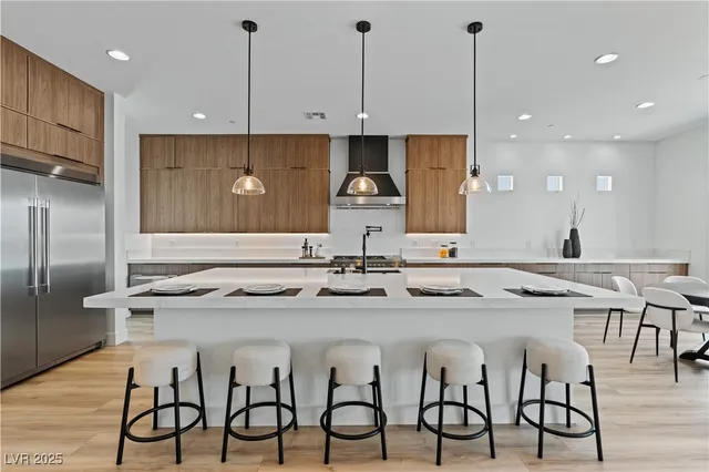 $1,444,808 | 328 Milan Street, Henderson, NV 89015