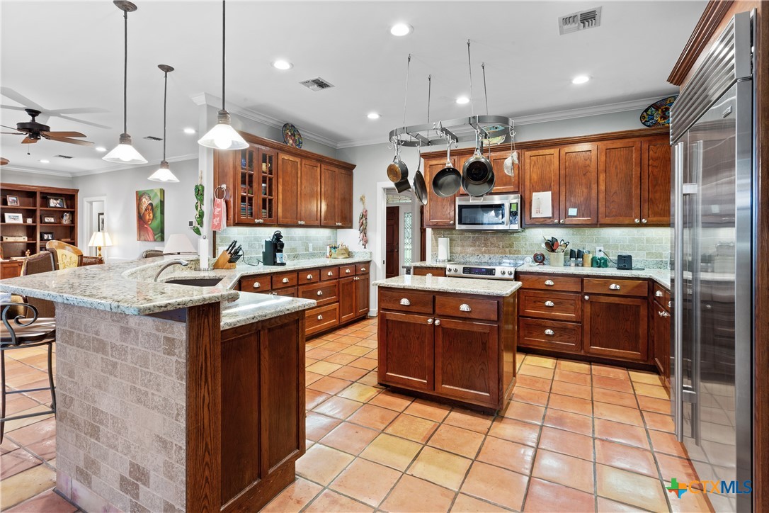 801 Treasure Oaks Road Inez, TX 77968 - Photo 15 of 48