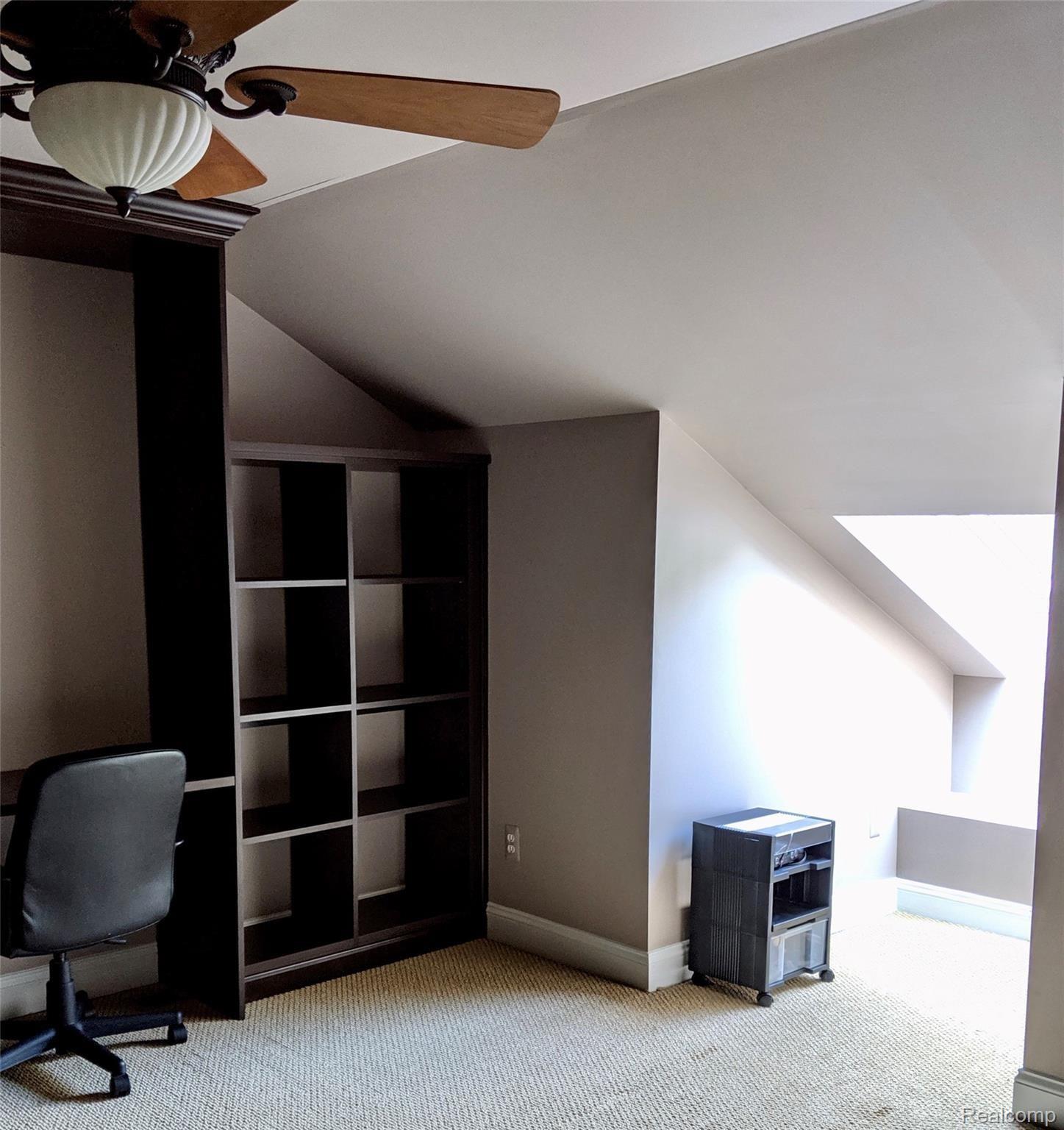 24872 Reeds Pointe Drive Novi, MI 48374 - Photo 20 of 36 Loft 2.jpg