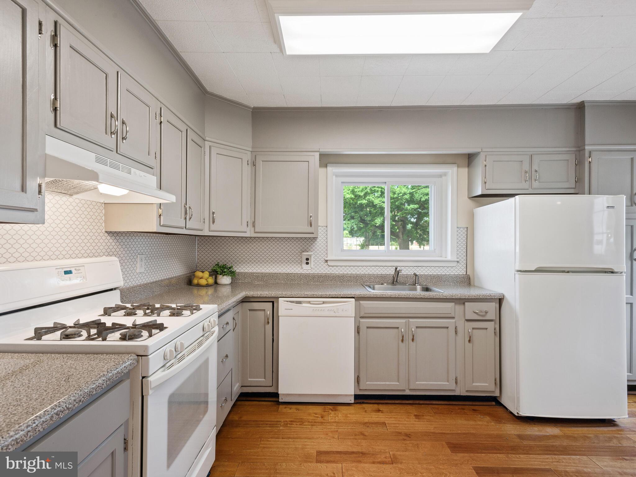 1832 Wynnewood Road Philadelphia, PA 19151 - Photo 12 of 33 Gallery Image 12