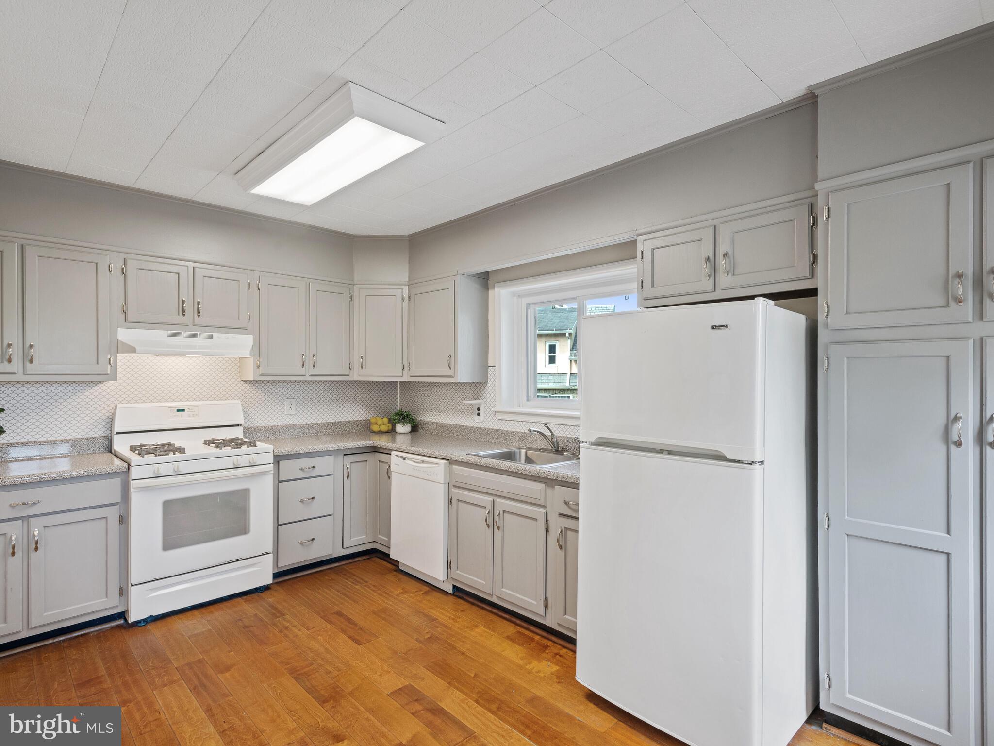 1832 Wynnewood Road Philadelphia, PA 19151 - Photo 14 of 33 Gallery Image 14