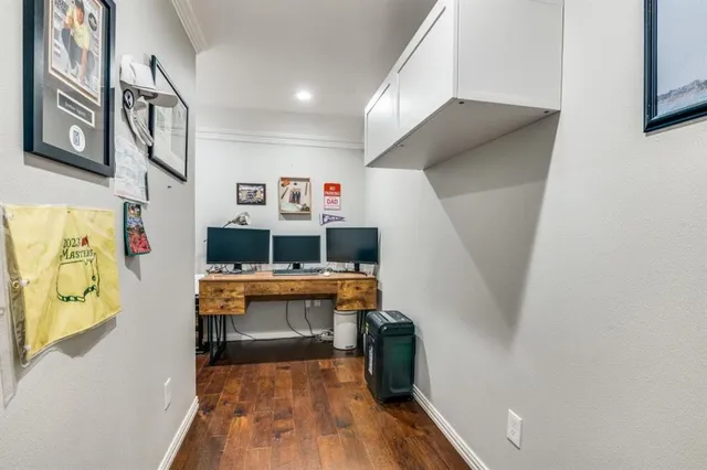a view of entryway livingroom and hall
