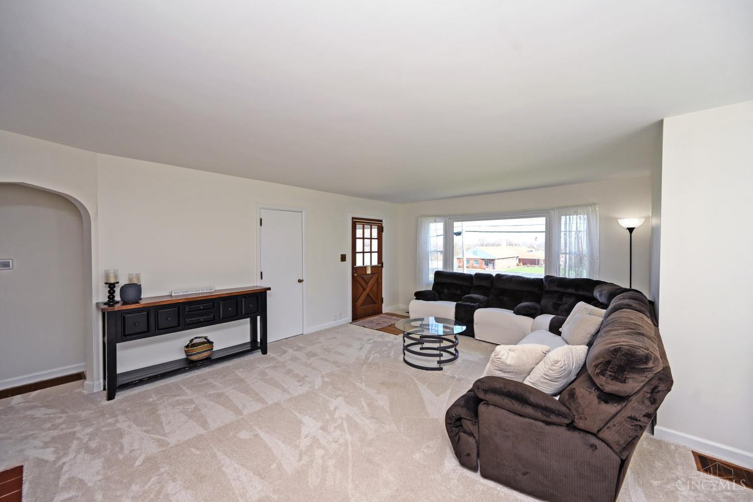 11911 Pippin Road Cincinnati, OH 45251 - Photo 7 of 46 Gallery Image 7