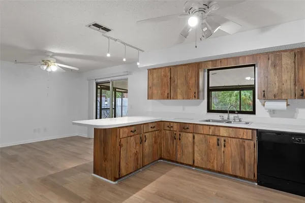 $200,000 | 7095 West Greenwood Lane, Crystal River, FL 34429