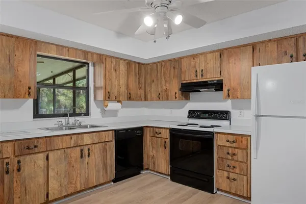 $200,000 | 7095 West Greenwood Lane, Crystal River, FL 34429