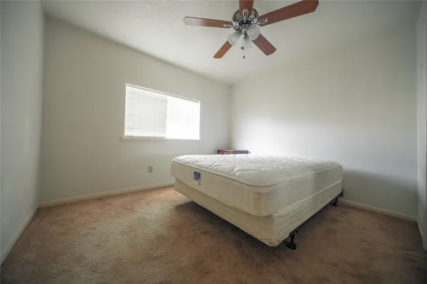 $2,250 | 13927 Lynnwood Lane, Sugar Land, TX 77498