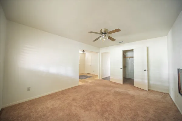 $2,250 | 13927 Lynnwood Lane, Sugar Land, TX 77498