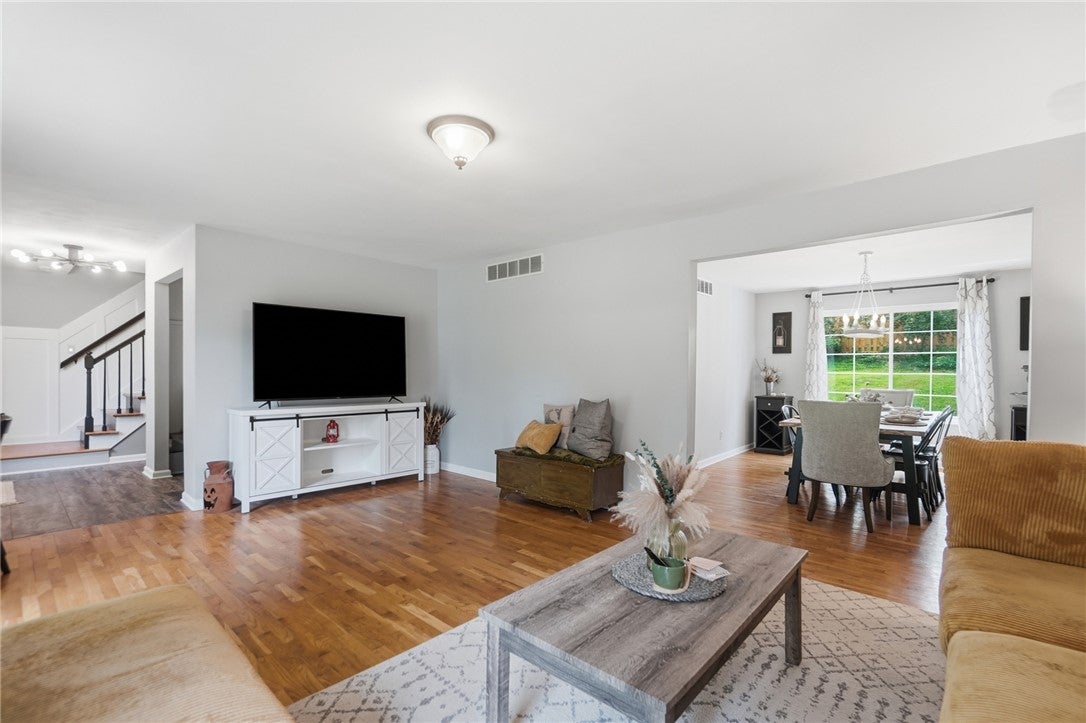 2418 Fox Run Road Dayton, OH 45459 - Photo 3 of 50 Gallery Image 3