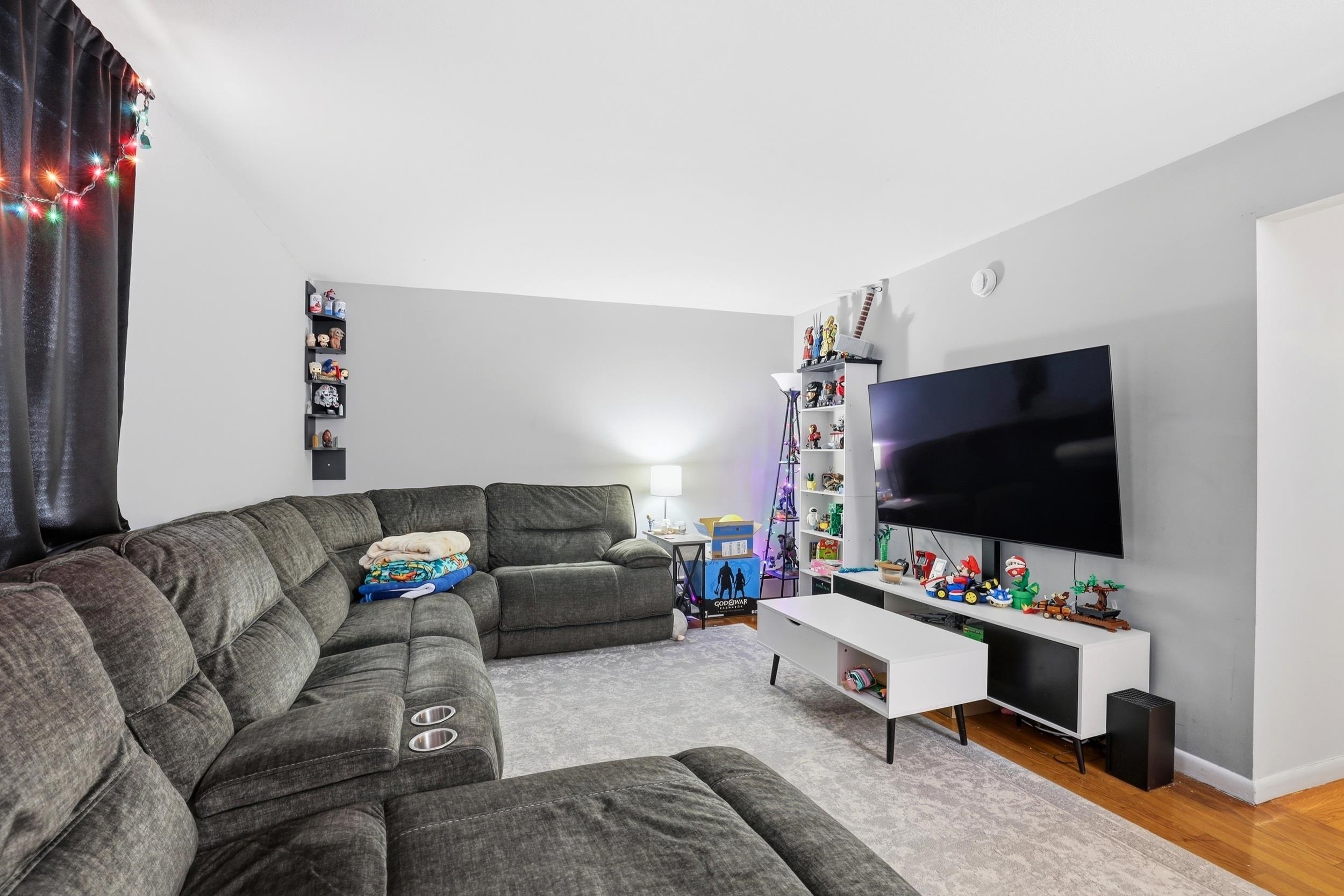 1069 Hayward Street Manchester, NH 03103 - Photo 23 of 54