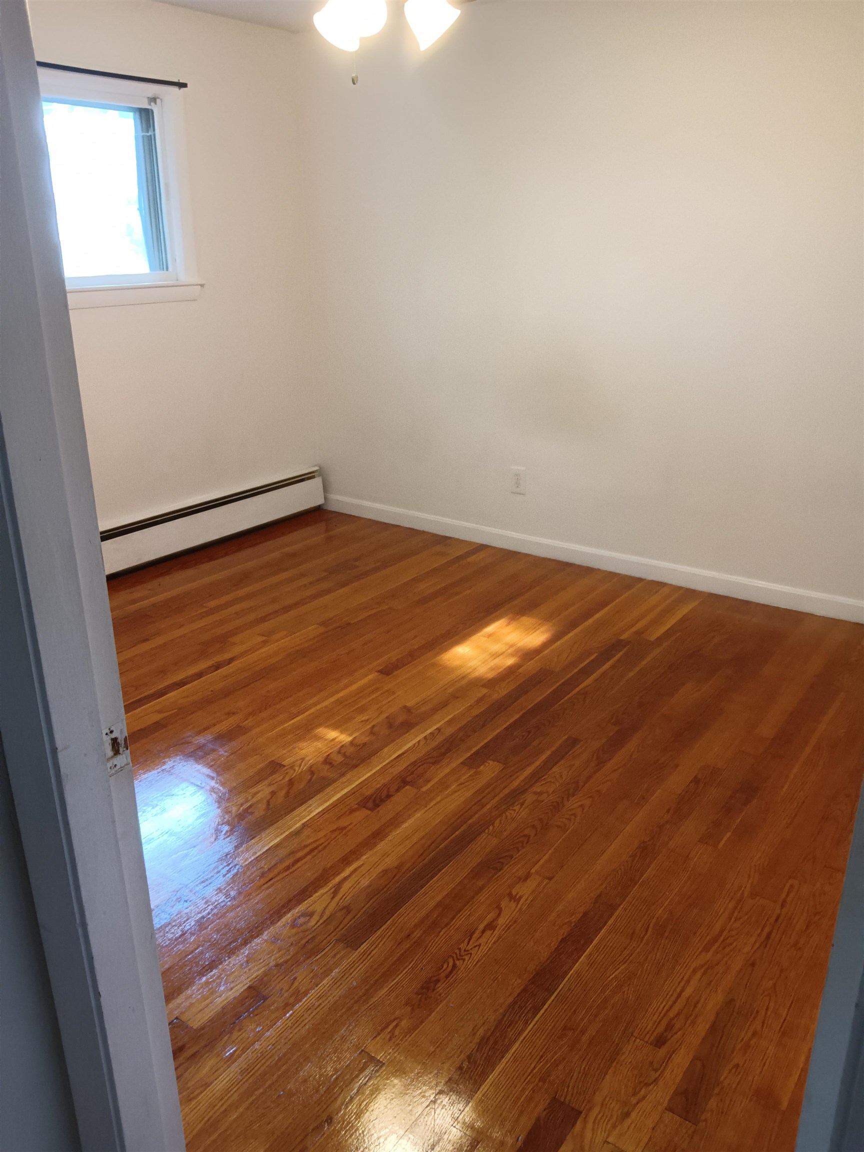 1069 Hayward Street Manchester, NH 03103 - Photo 31 of 54