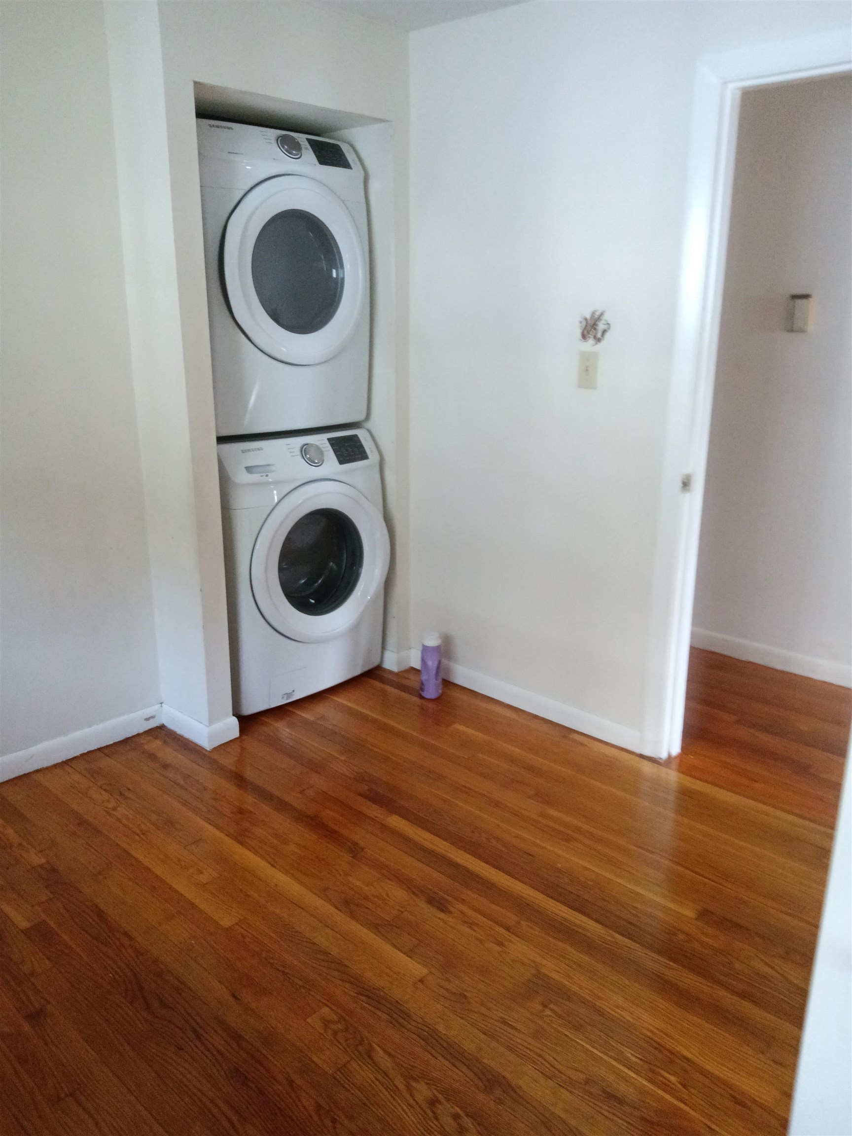 1069 Hayward Street Manchester, NH 03103 - Photo 34 of 54