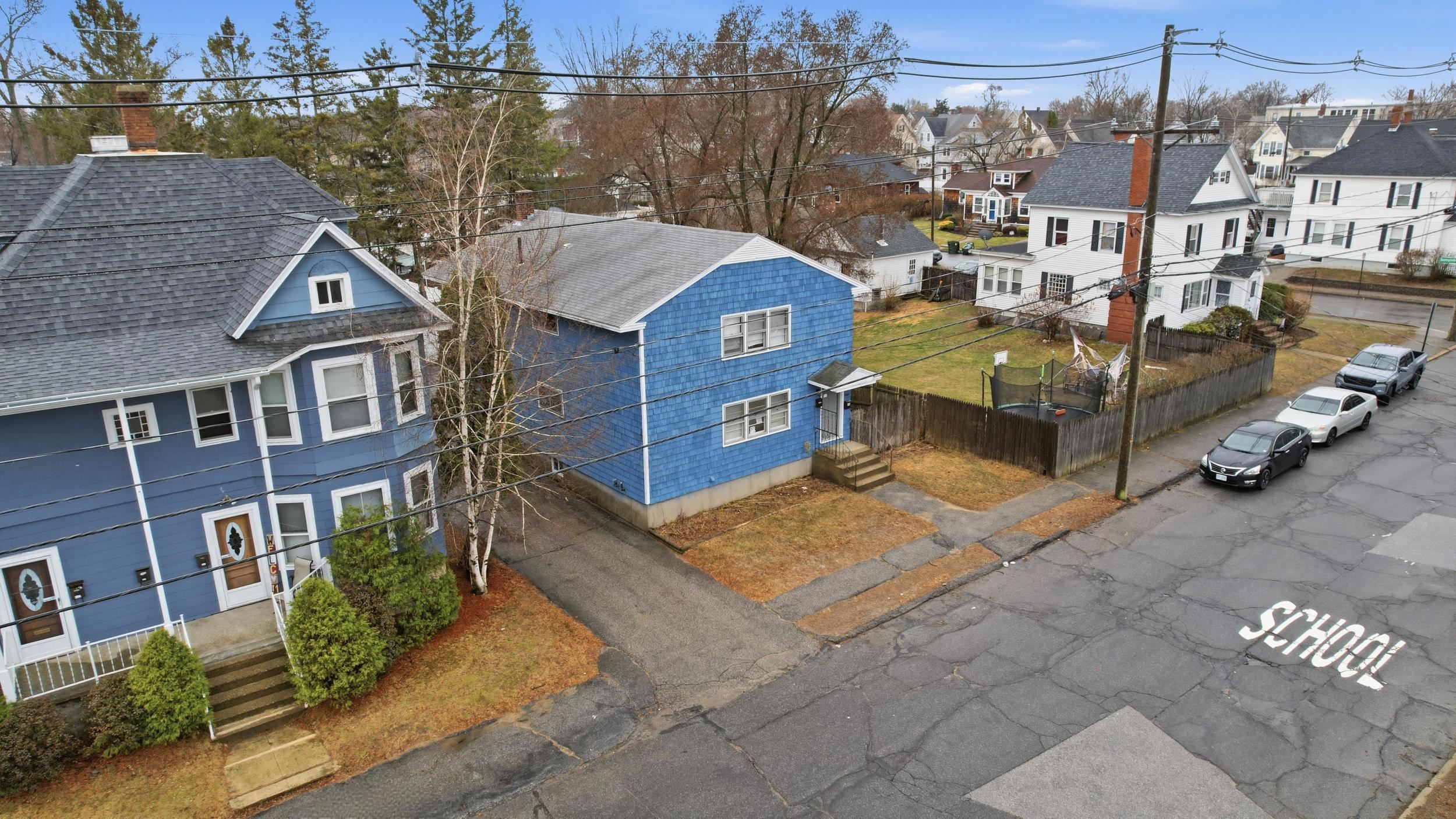 1069 Hayward Street Manchester, NH 03103 - Photo 8 of 54