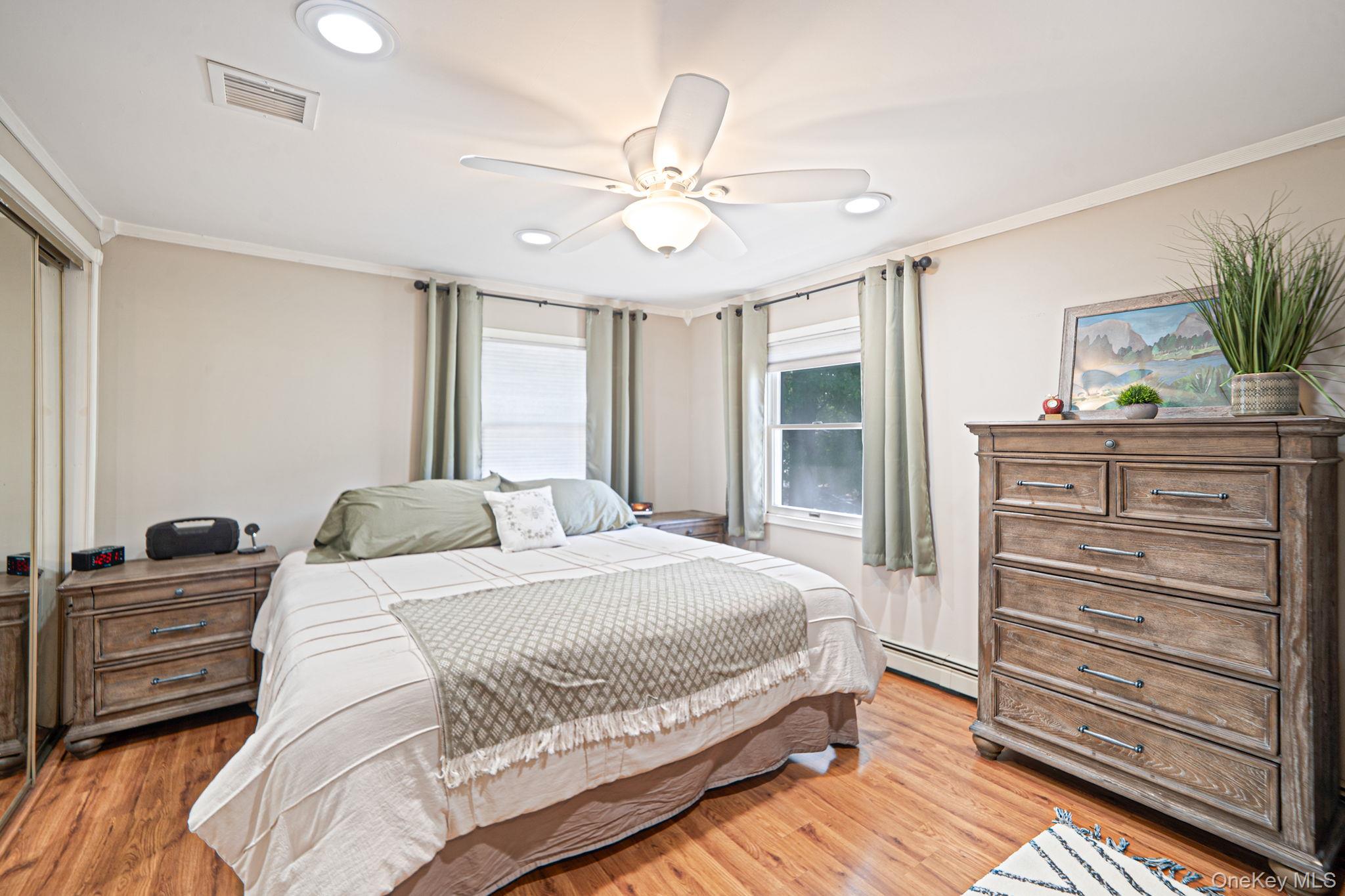 242 Lower Rocky Point Road Sound Beach, NY 11789 - Photo 20 of 36
