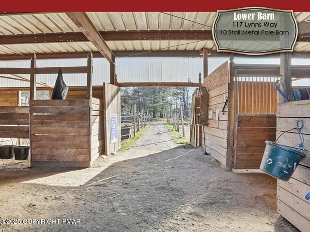 $2,495,000 | 130 Barn Swallow Lane, Cresco, PA 18326