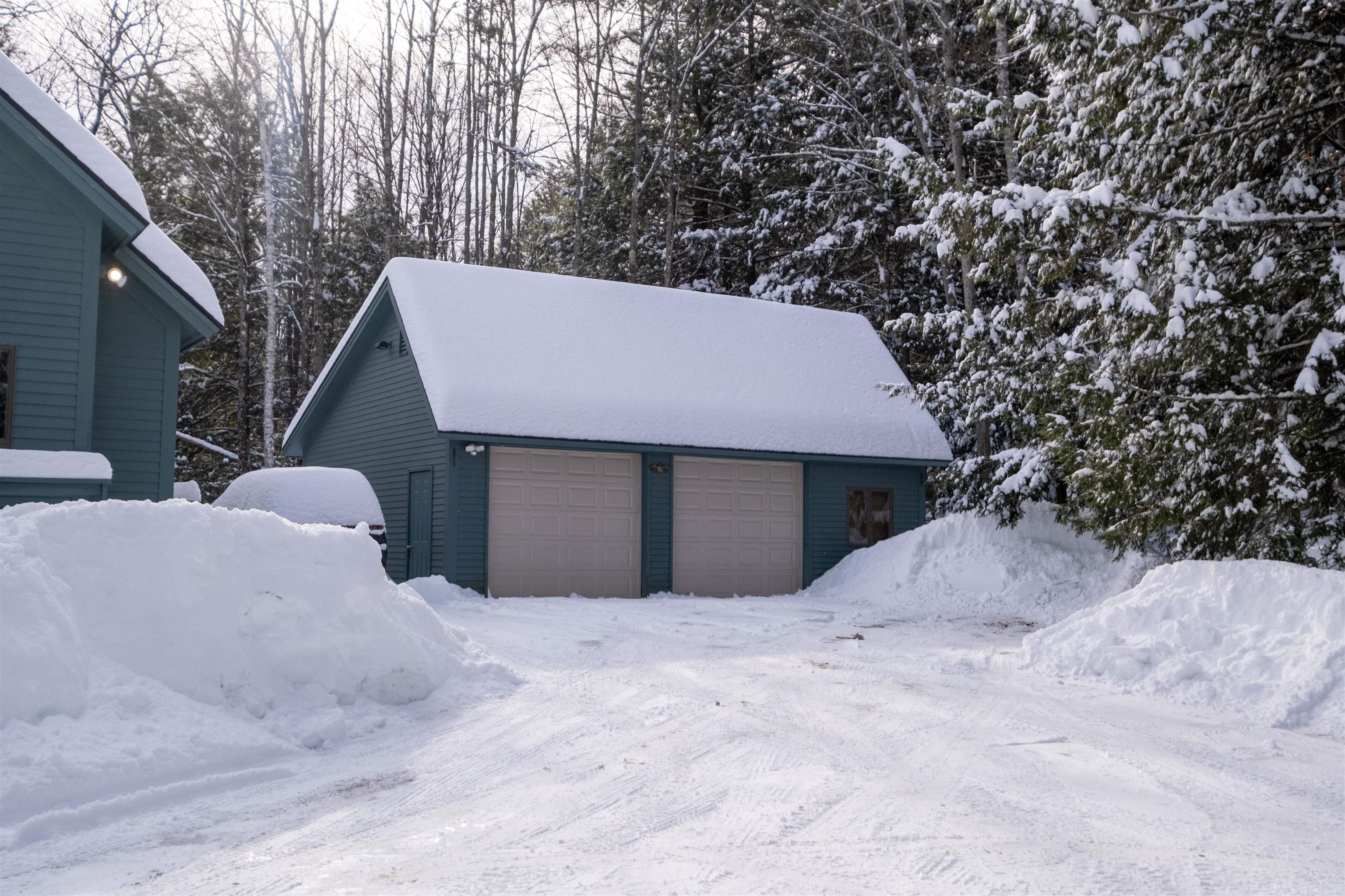 241 Tierney Road Cavendish, VT 05142 - Photo 4 of 60