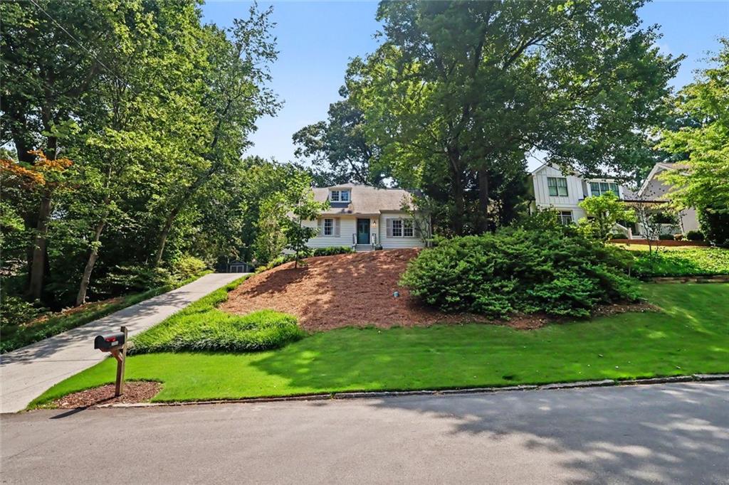 3055 Skyland Drive Northeast Atlanta, GA 30341 - Photo 6 of 58