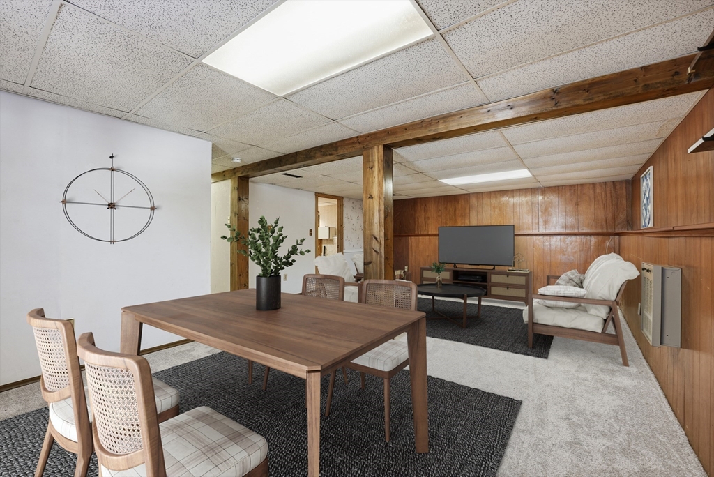 86 Wildwood Avenue Springfield, MA 01118 - Photo 24 of 38