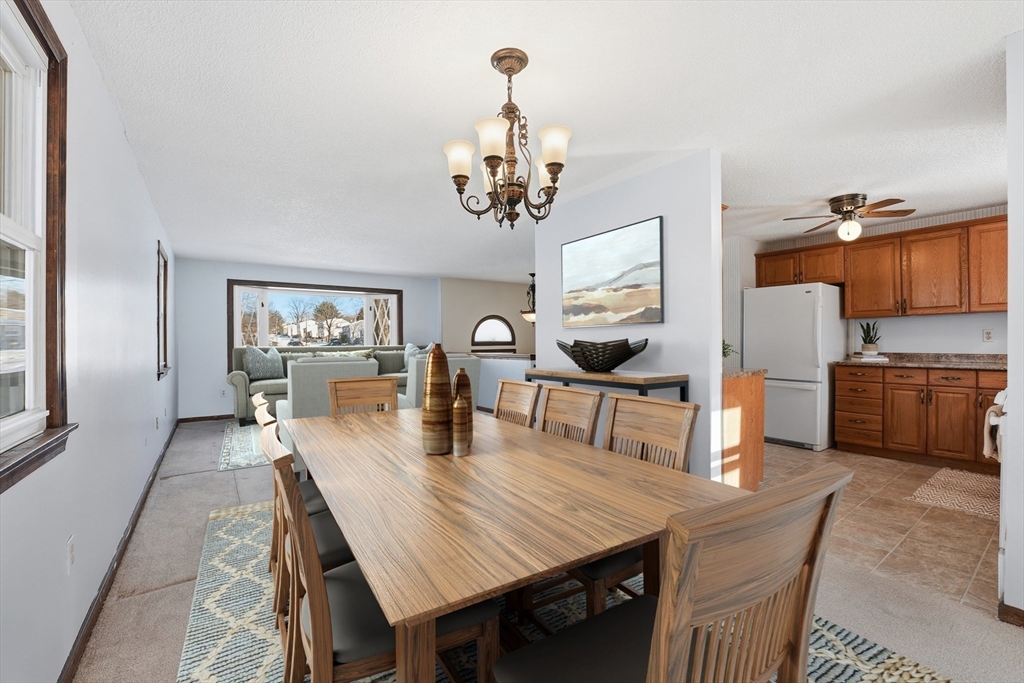 86 Wildwood Avenue Springfield, MA 01118 - Photo 3 of 38