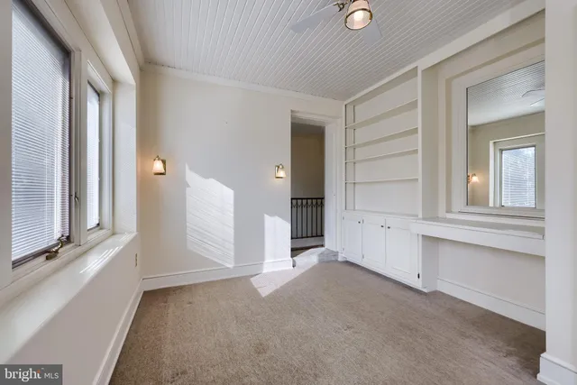 $464,900 | 146 East Springettsbury Avenue, York, PA 17403