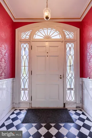 $464,900 | 146 East Springettsbury Avenue, York, PA 17403