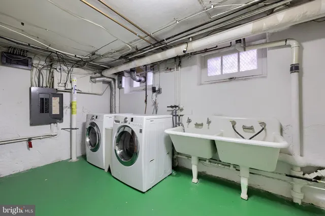 $464,900 | 146 East Springettsbury Avenue, York, PA 17403