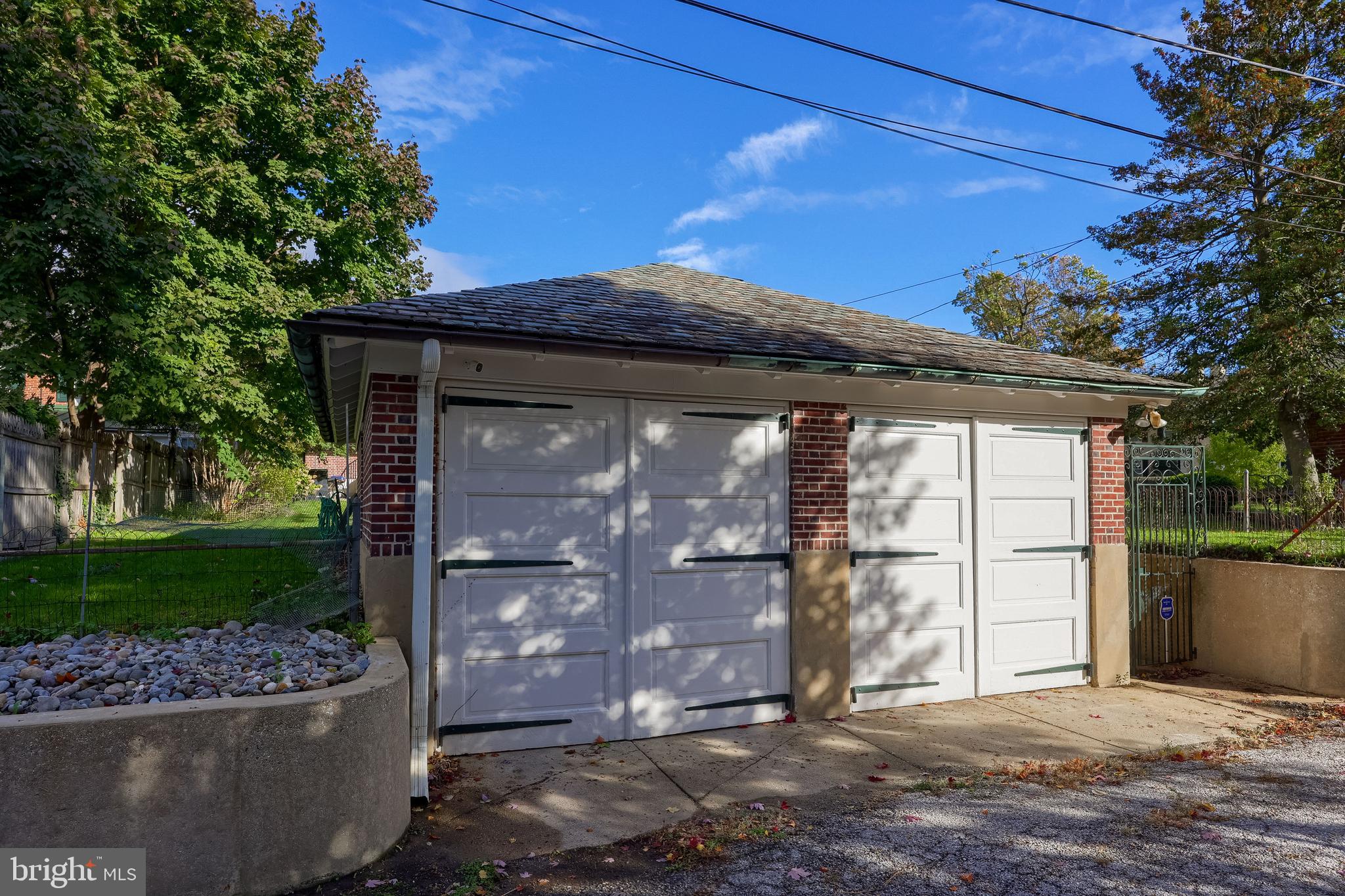 146 East Springettsbury Avenue York, PA 17403 - Photo 35 of 47 a view of a small house