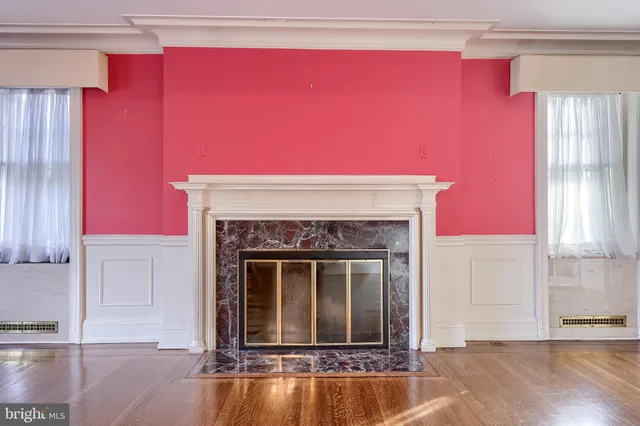 $464,900 | 146 East Springettsbury Avenue, York, PA 17403