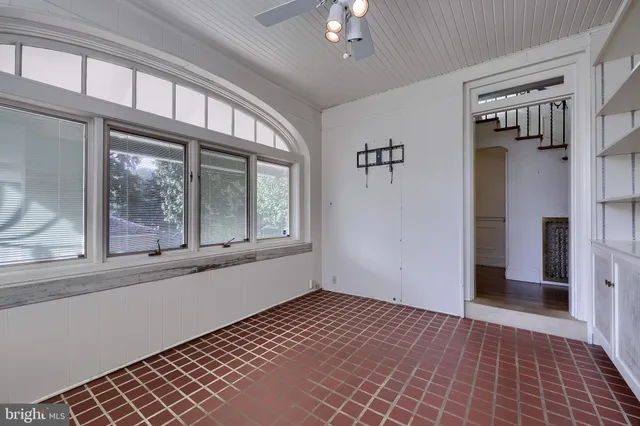 $464,900 | 146 East Springettsbury Avenue, York, PA 17403