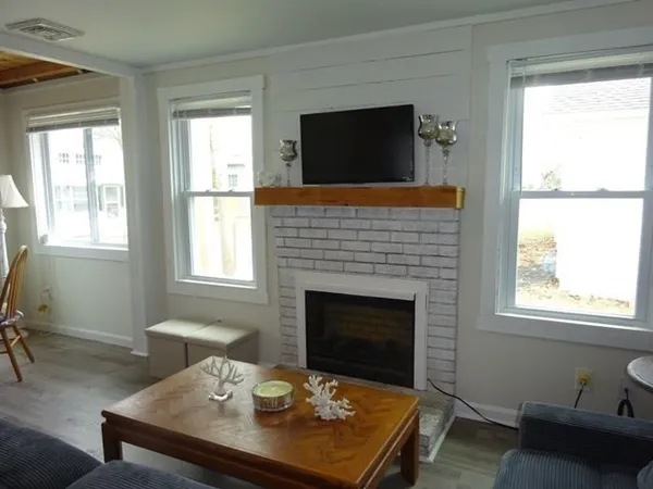 $2,350 | 83 Shore Avenue, Unit 83, Wareham, MA 02571