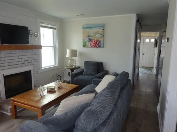$2,350 | 83 Shore Avenue, Unit 83, Wareham, MA 02571