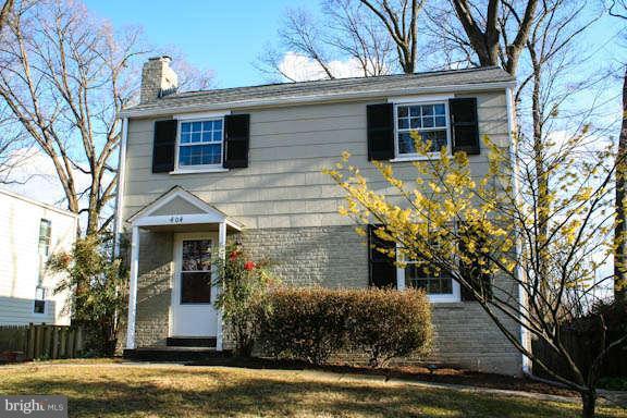 404 Whitestone Road Silver Spring, MD 20901 - Photo 1 of 30 Exterior (Front)