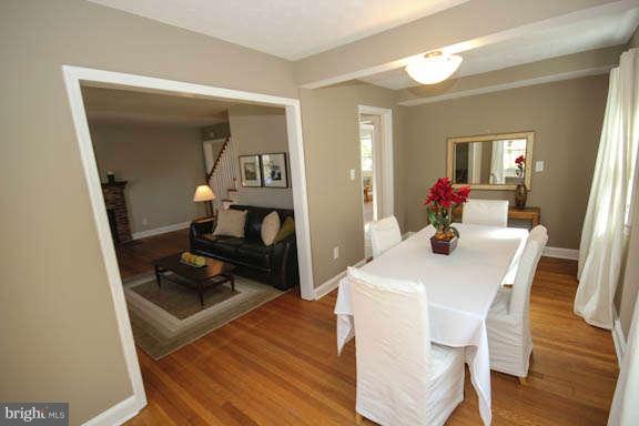 404 Whitestone Road Silver Spring, MD 20901 - Photo 6 of 30 Dining Room