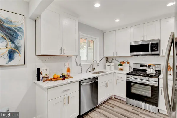 $2,995 | 2419 Valley Way, Landover, MD 20785