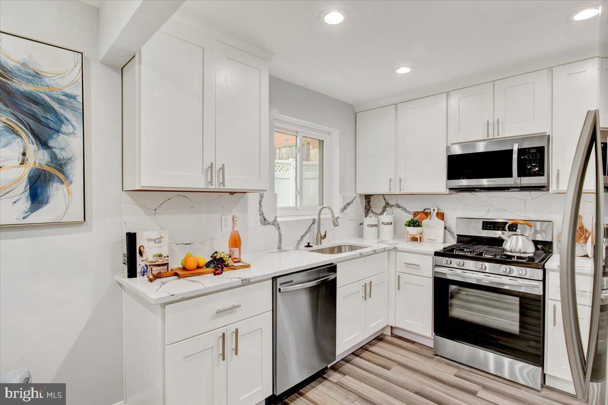 2419 Valley Way Landover, MD 20785 - Photo 2 of 10