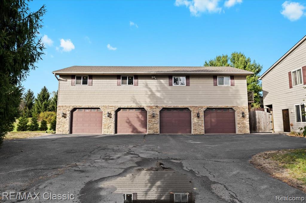 2345 East Commerce Road Milford, MI 48381 - Photo 45 of 77