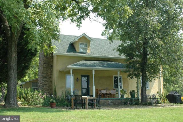 302 Little Long Mountain Road Huntly, VA 22627 - Photo 26 of 26 Exterior (Front)