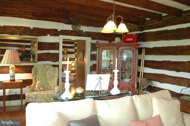 302 Little Long Mountain Road Huntly, VA 22627 - Photo 6 of 26 Living Room View