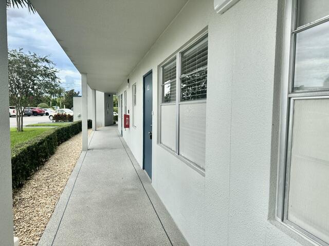 1049 Lincoln C Boca Raton, FL 33434 - Photo 2 of 49 Walk Way