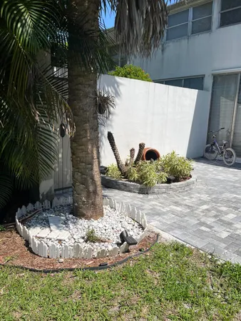 $2,000 | 143 West Court, Royal Palm Beach, FL 33411