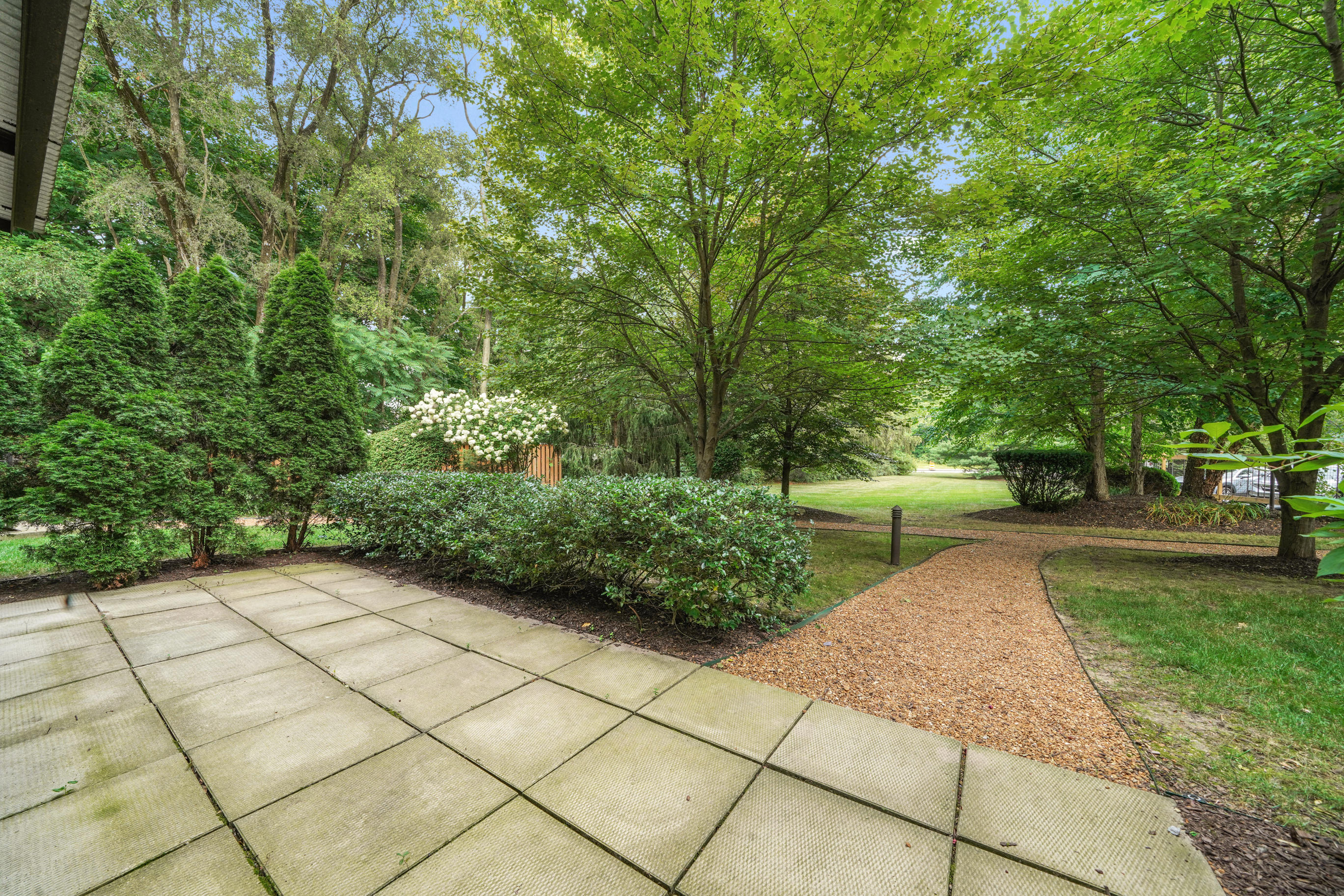 13595 Red Arrow Highway, Unit 2 Sawyer, MI 49125 - Photo 4 of 45 JSP00154
