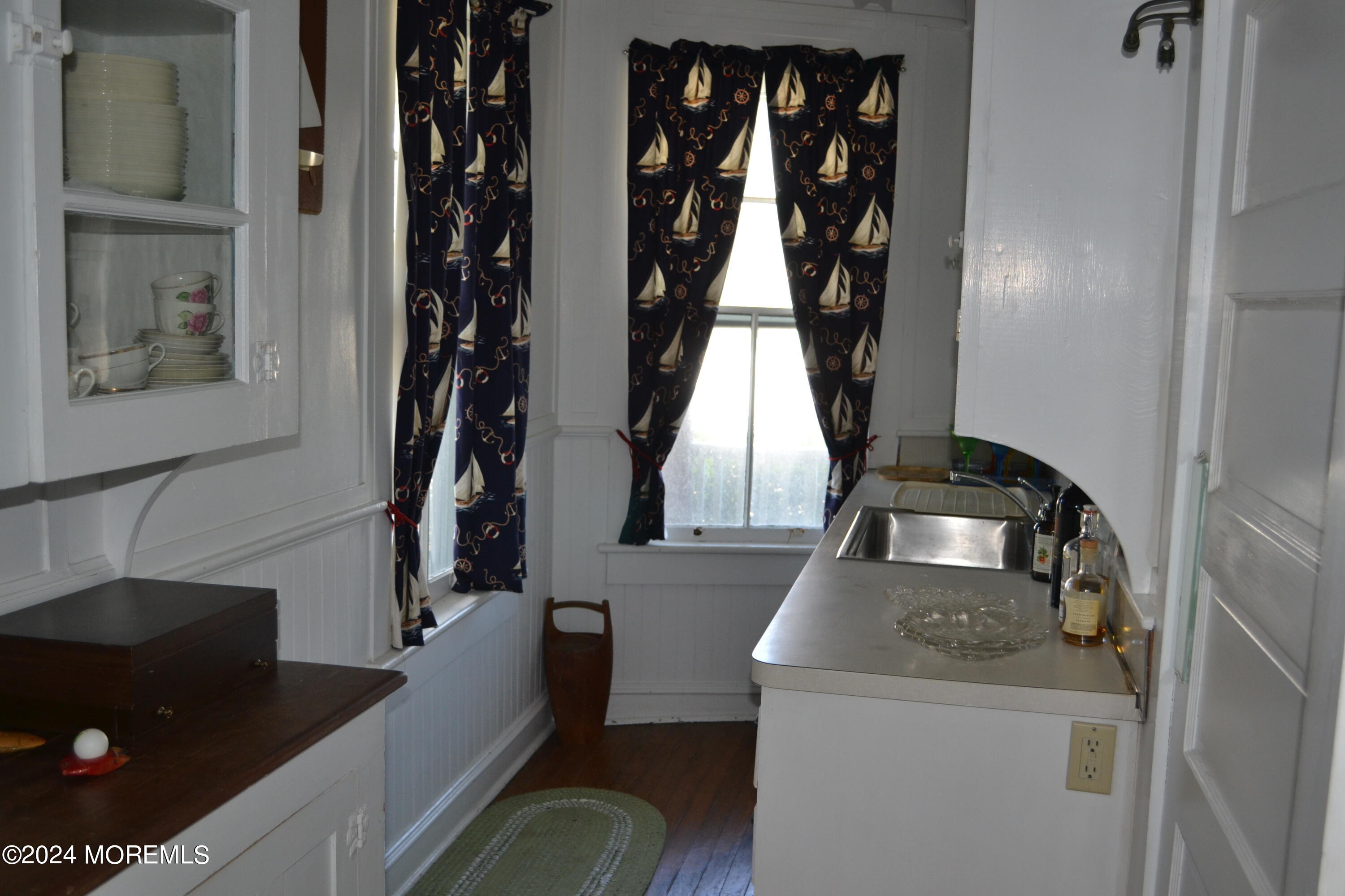 18 Bridge Avenue Bay Head, NJ 08742 - Photo 6 of 20