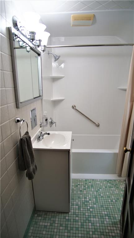 222 Soose Road Pittsburgh, PA 15209 - Photo 18 of 23 Gallery Image 18