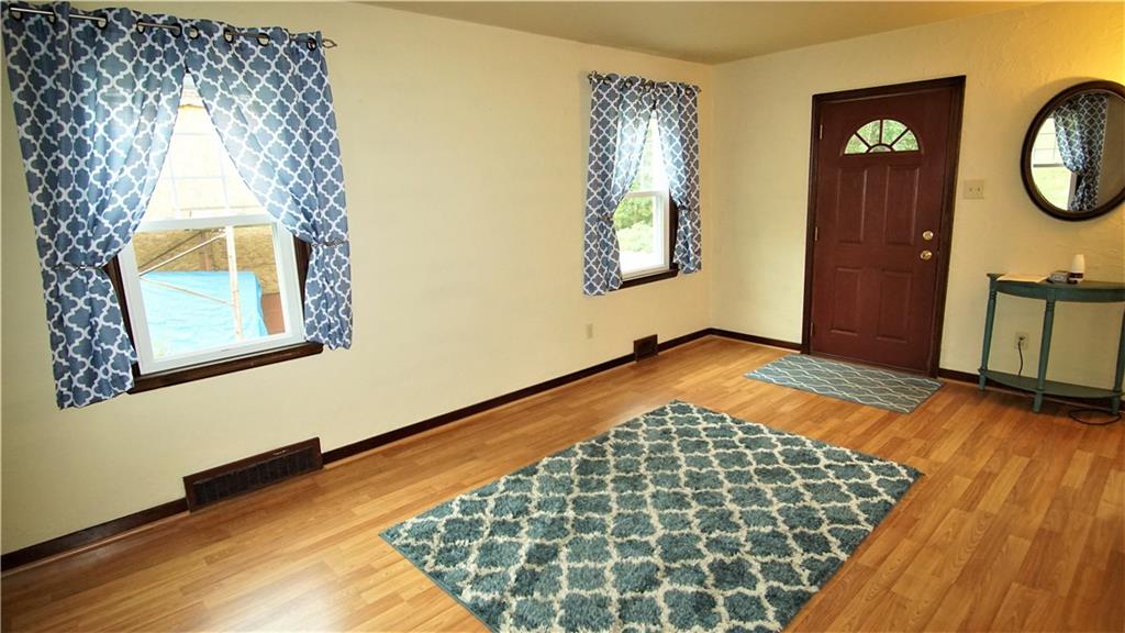 222 Soose Road Pittsburgh, PA 15209 - Photo 4 of 23 Gallery Image 4