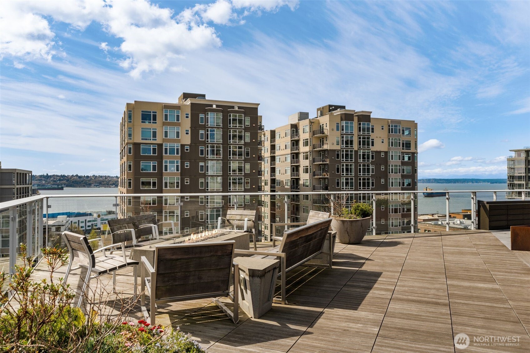 2821 2nd Avenue, Unit 1004 Seattle, WA 98121 - Photo 2 of 34