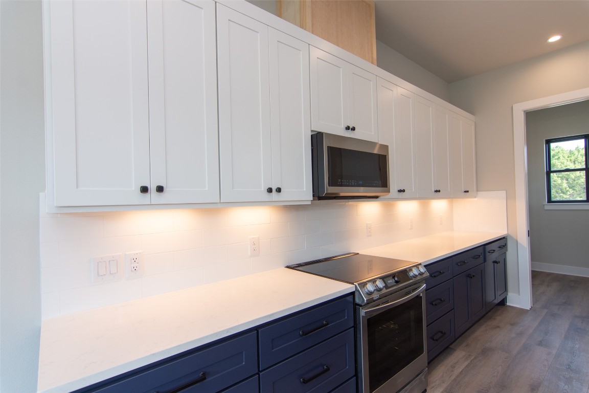 2804 Lawrence Drive Austin, TX 78734 - Photo 11 of 40