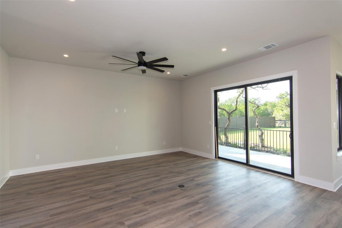 2804 Lawrence Drive Austin, TX 78734 - Photo 7 of 40