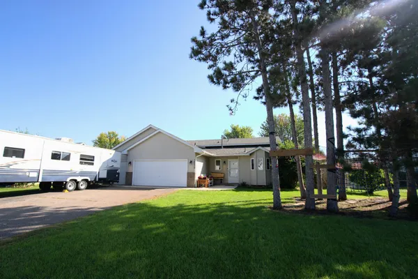 $335,000 | 18539 Queen Street Northwest, Elk River, MN 55330