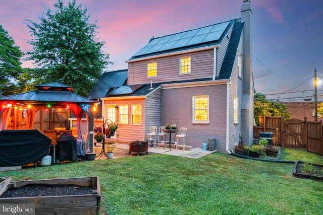 $760,000 | 2410 21st Place Northeast, Washington, DC 20018